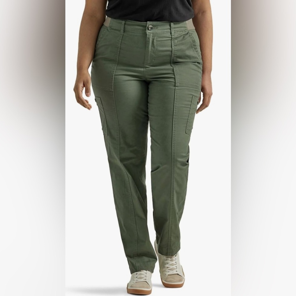 LEE tapered fit khaki pants size women’s 26